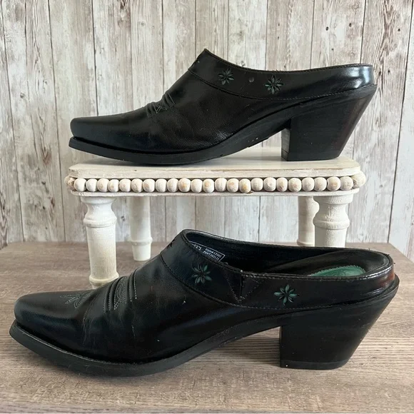 Ariat Black Western Turquoise Embroidered Women's Leather Mules 10 - Picture 3 of 7